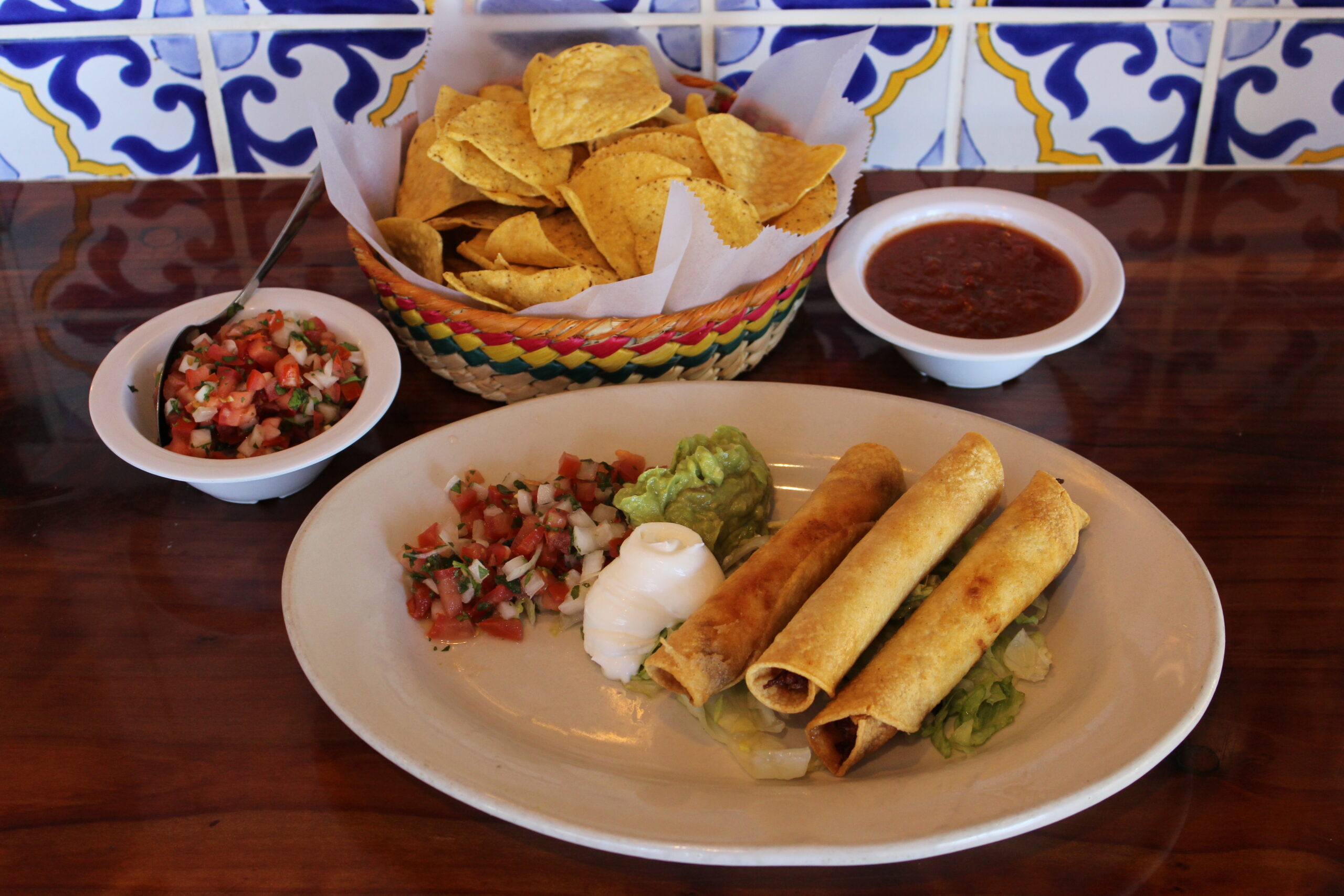 Tres Tacos